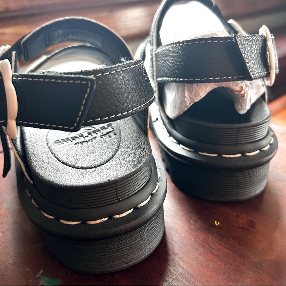 Dr. Martens Voss Mono Floral Sandals Women’s 8 NWOB - Picture 13 of 13